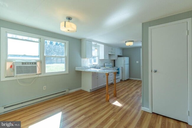 Photo - 148 Marie Dr