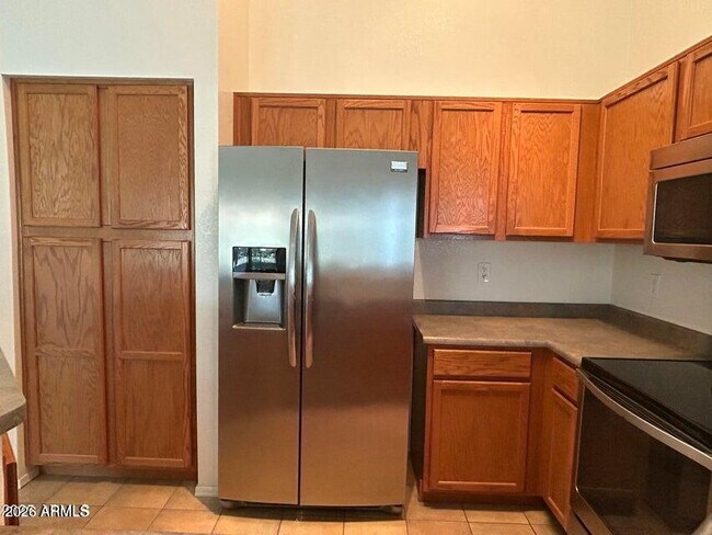 Photo - 1807 E Lindrick Dr