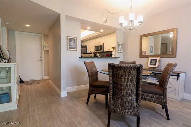 Photo - 25808 Cockleshell Dr Unit 115
