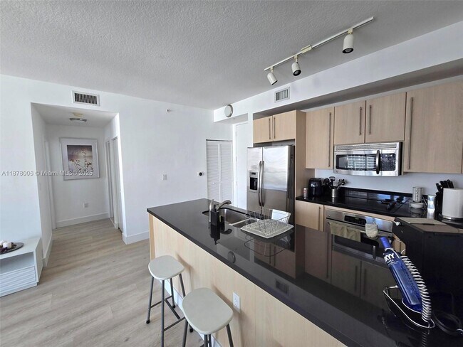 Photo - 1111 SW 1st Ave Unit 3322-N