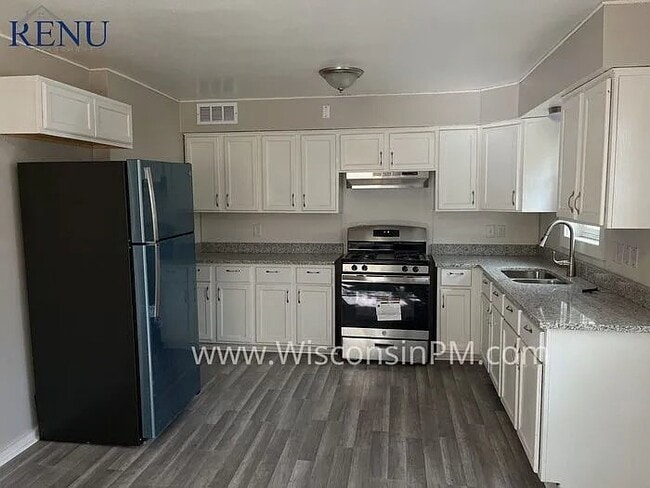Photo - 445 N 9th Ave
