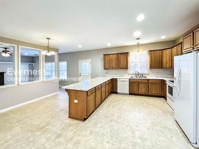 Photo - 1181 Henry Rd