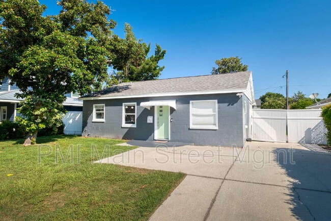 Building Photo - 707 Depugh St Rental