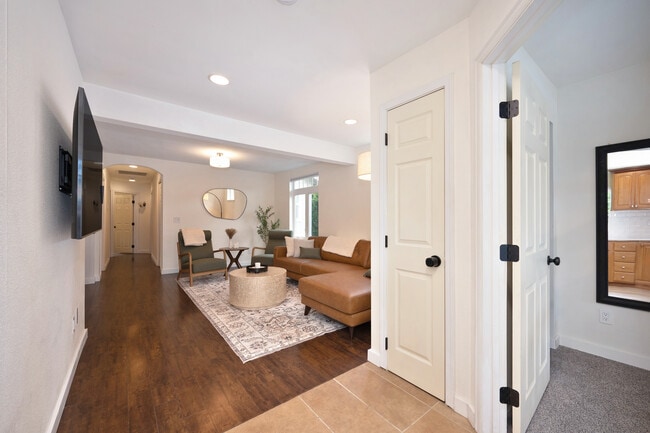 Photo - 417 S Dollar St