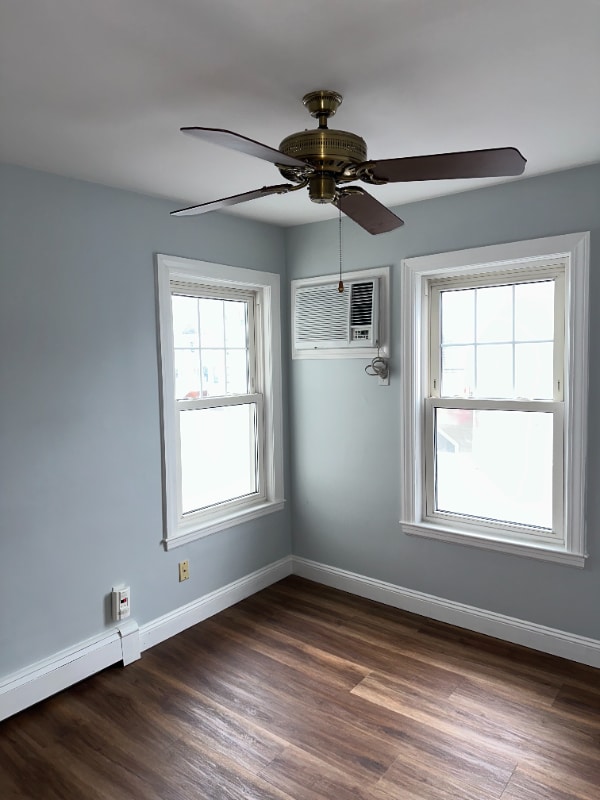 Photo - 633 Moody St