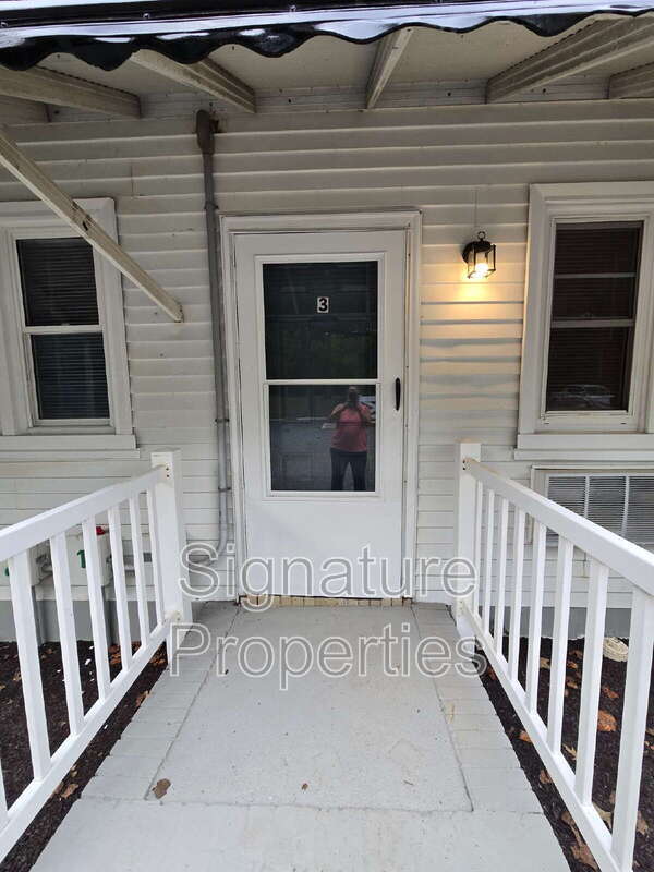 Building Photo - 773 Long Point Rd Unit 3