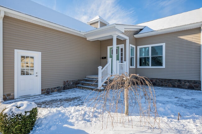 Photo - 137 Knowles Ave