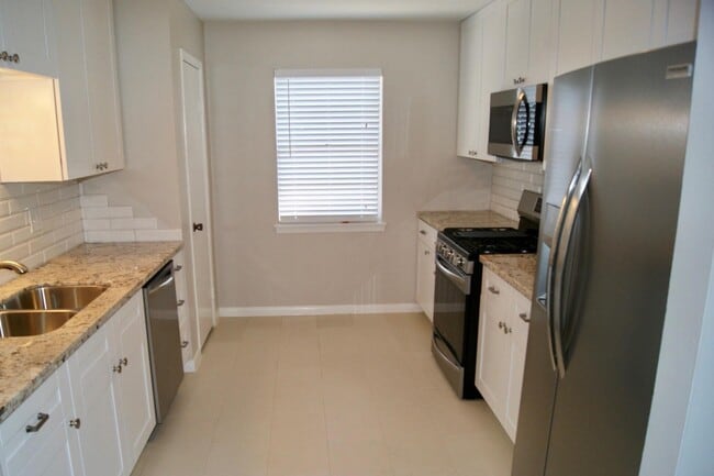 Photo - 3322 Sycamore Springs Dr