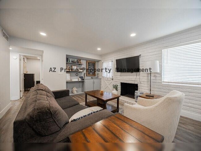 Photo - 3031 S Rural Rd Unidad APT 9