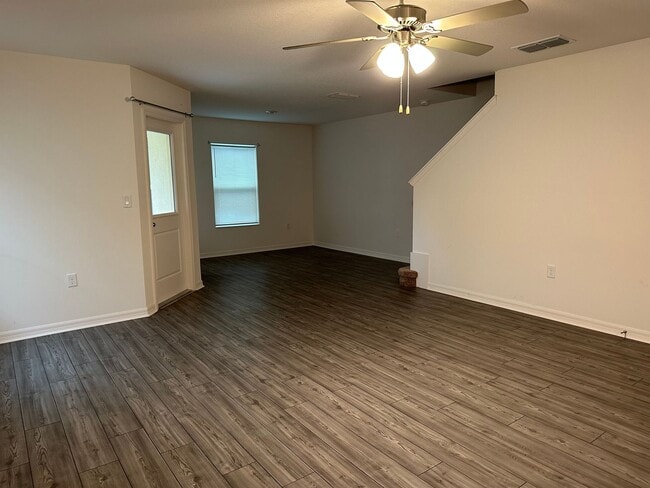 Photo - 3BR Townhome in Tavares with Open Floor Plan & Community Playground