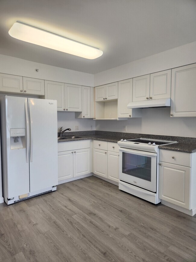 Photo - 801 South St Unit 826