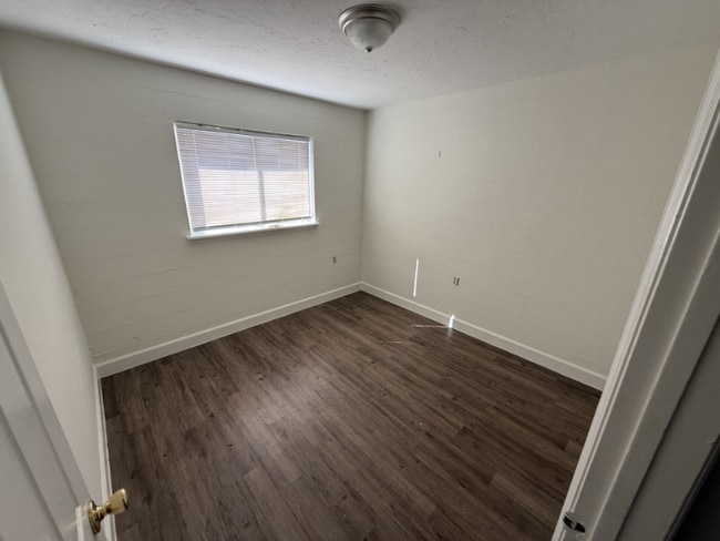 Photo - 508 9th Ave E