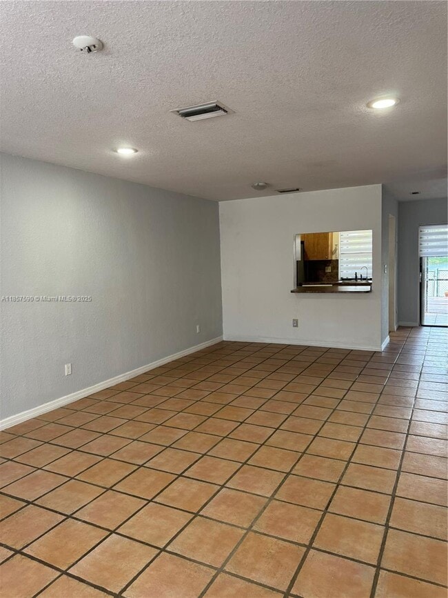 Photo - 10413 NW 3rd St