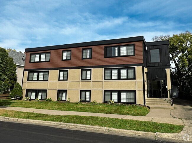 Building Photo - 2525 Grand Ave S Rental