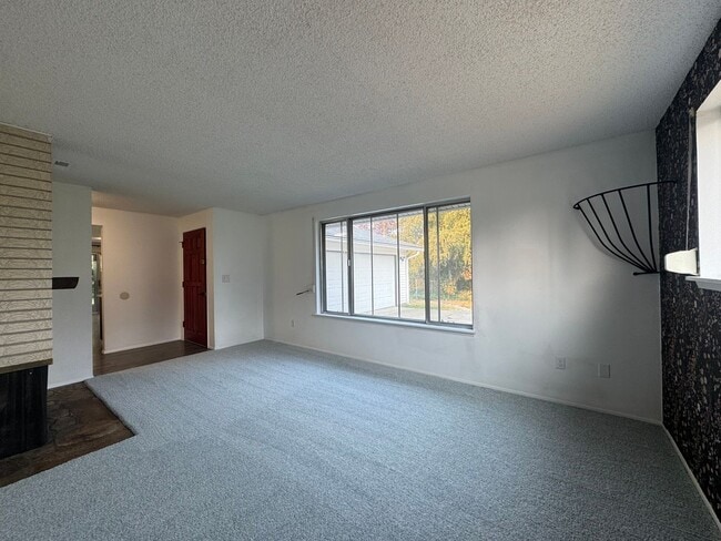 Photo - 9901 Farwest Dr SW