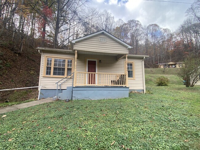 Photo - 2355 Blowing Rock Blvd