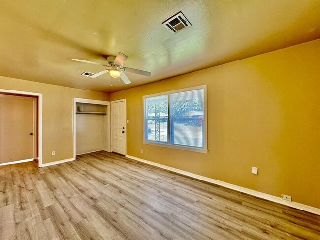 Photo - 3222 N Holman Ct