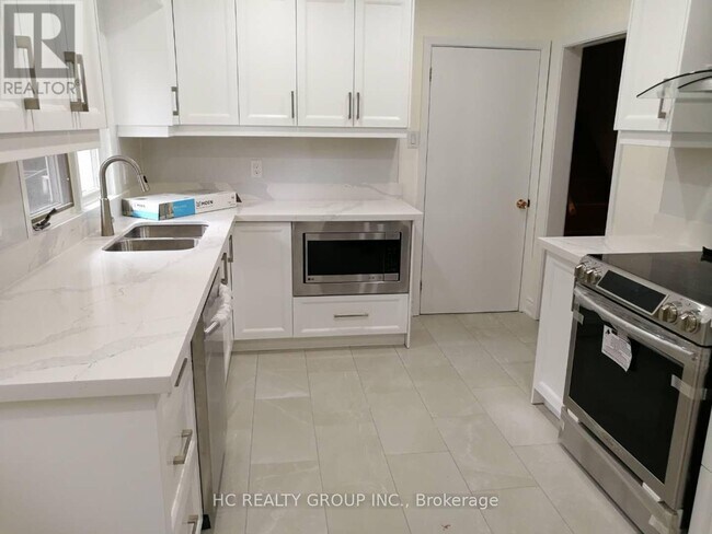 Photo - 6 Bromleigh Ave