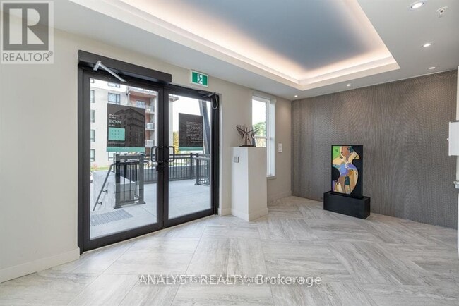 Photo - 306 Essa Rd Unité 404