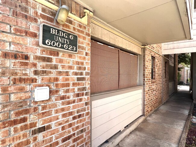 Photo - 2 Bedroom 2 Bath Condo Home for rent near Downtown Austin, Top Floor with Balcony, Gated Community