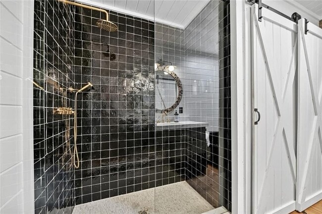 Photo - 545 Chestnut Ridge Cir