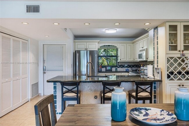 Photo - 96000 Overseas Hwy Unidad W44 Rental