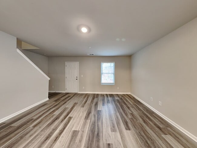 Photo - 1081 Benfield Ridge