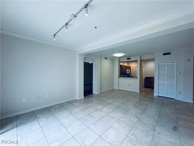 Photo - 13100 Bella Casa Cir Unit 127