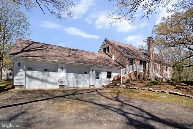 Photo - 9685 Howes Rd