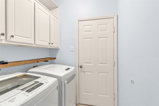 Photo - 2330 Summit Way Ct