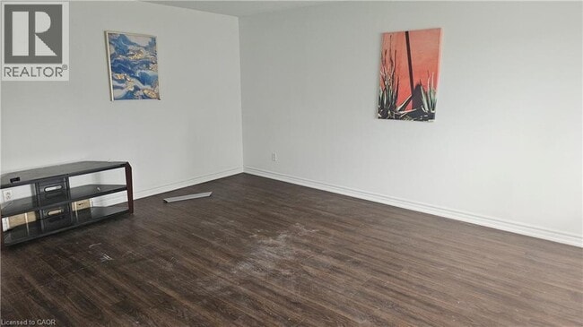 Photo - 58 Belwood Crescent