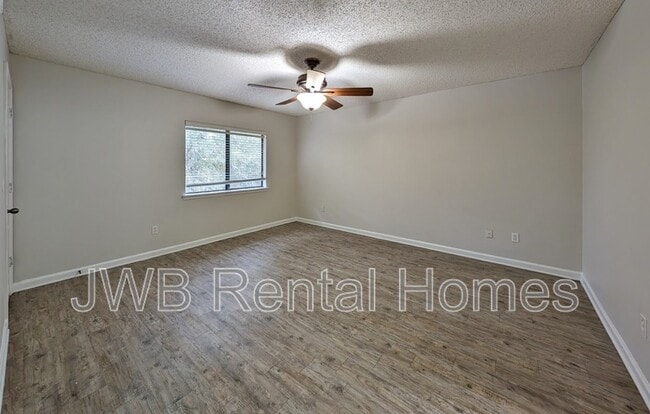 Photo - 4817 Playschool Dr