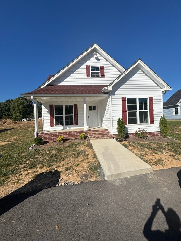 Building Photo - 221 Cherokee Dr