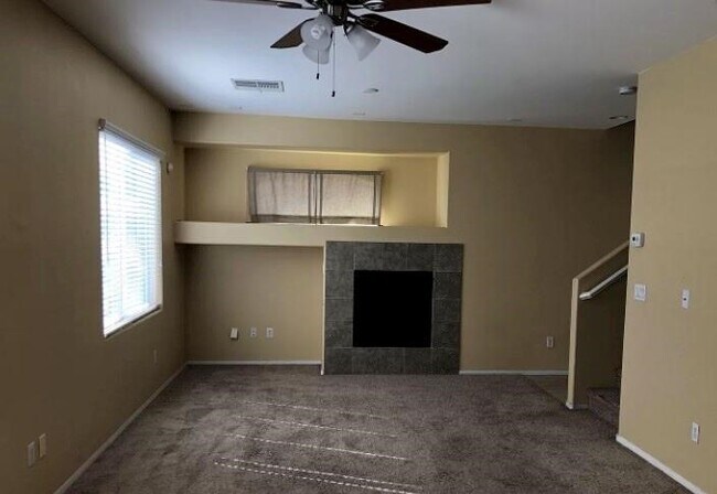 Photo - 680 Forest Peak St