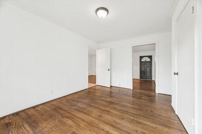 Photo - 4913 Nina Lee Ln