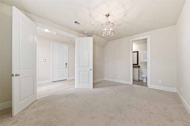 Photo - 2508 Sherwin St