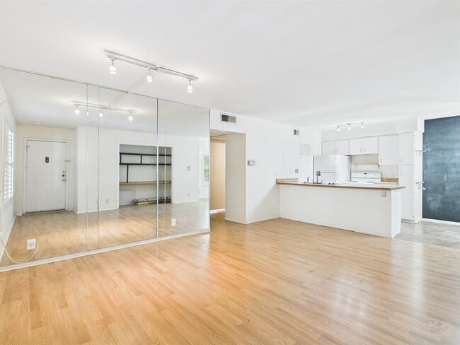 Photo - 910 Duncan Ln Unit 26