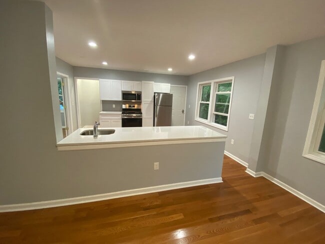 Photo - 187 St John St Unit 1st Floor