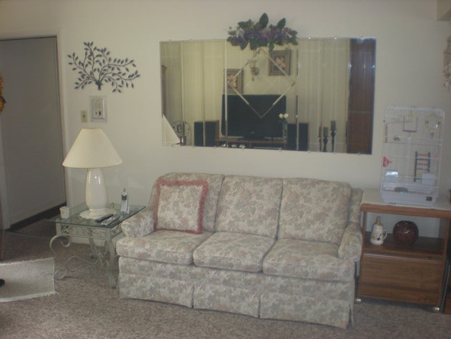 LIVING RM - 7146 Harding St Unit 101