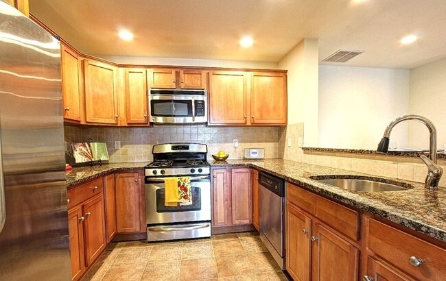 Photo - 114 Wyllis Ave Apartments Unit 118A