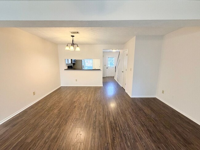 Photo - Gorgeous Doraville 2 Bed-2.5 Bath Townhouse, Roommate Floor plan!