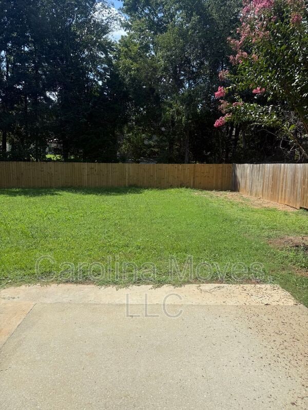 Photo - 210 Morell Dr