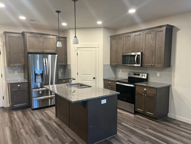 Photo - 7327 S 13th St