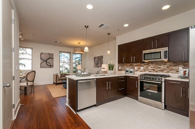 Photo - 838 Altaire Walk