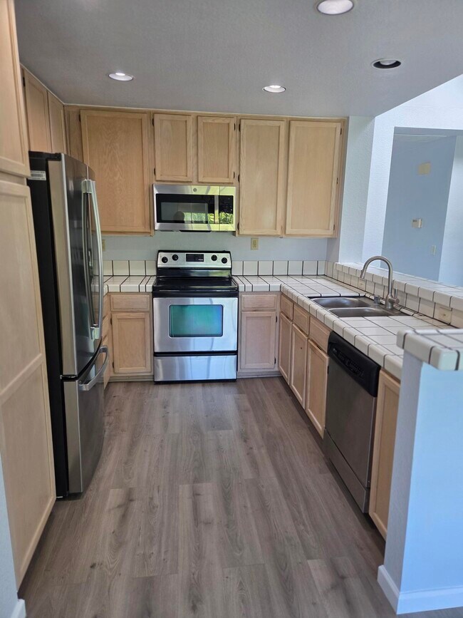 Photo - 431 Stinson St Unit #2QuietHarbor