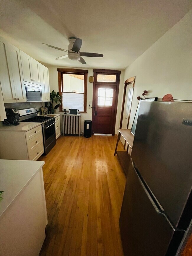 Photo - 5133 W Wrightwood Ave