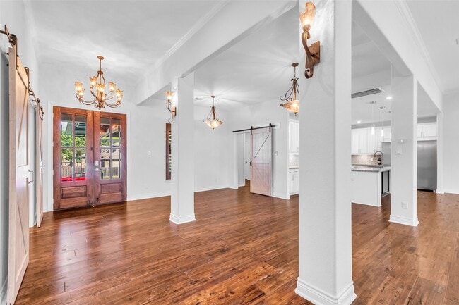 Photo - 17 Bellingham Ct