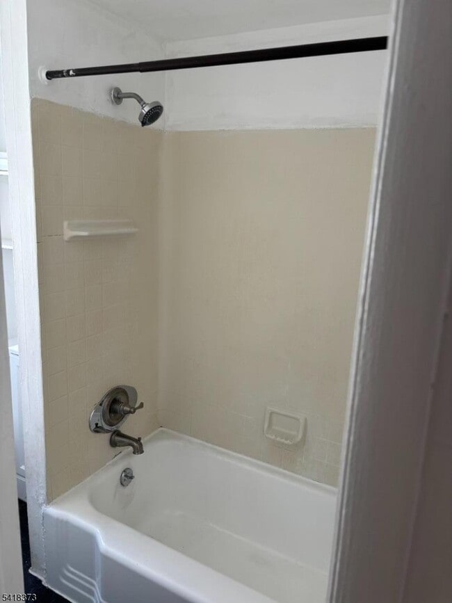 Photo - 288 Amherst St