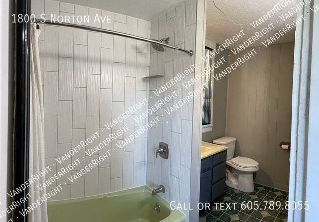 Photo - 1800 S Norton Ave