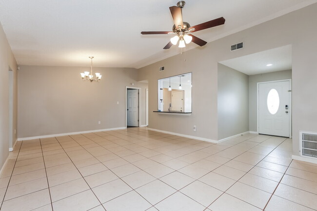 Photo - 3039 Annadale Cir